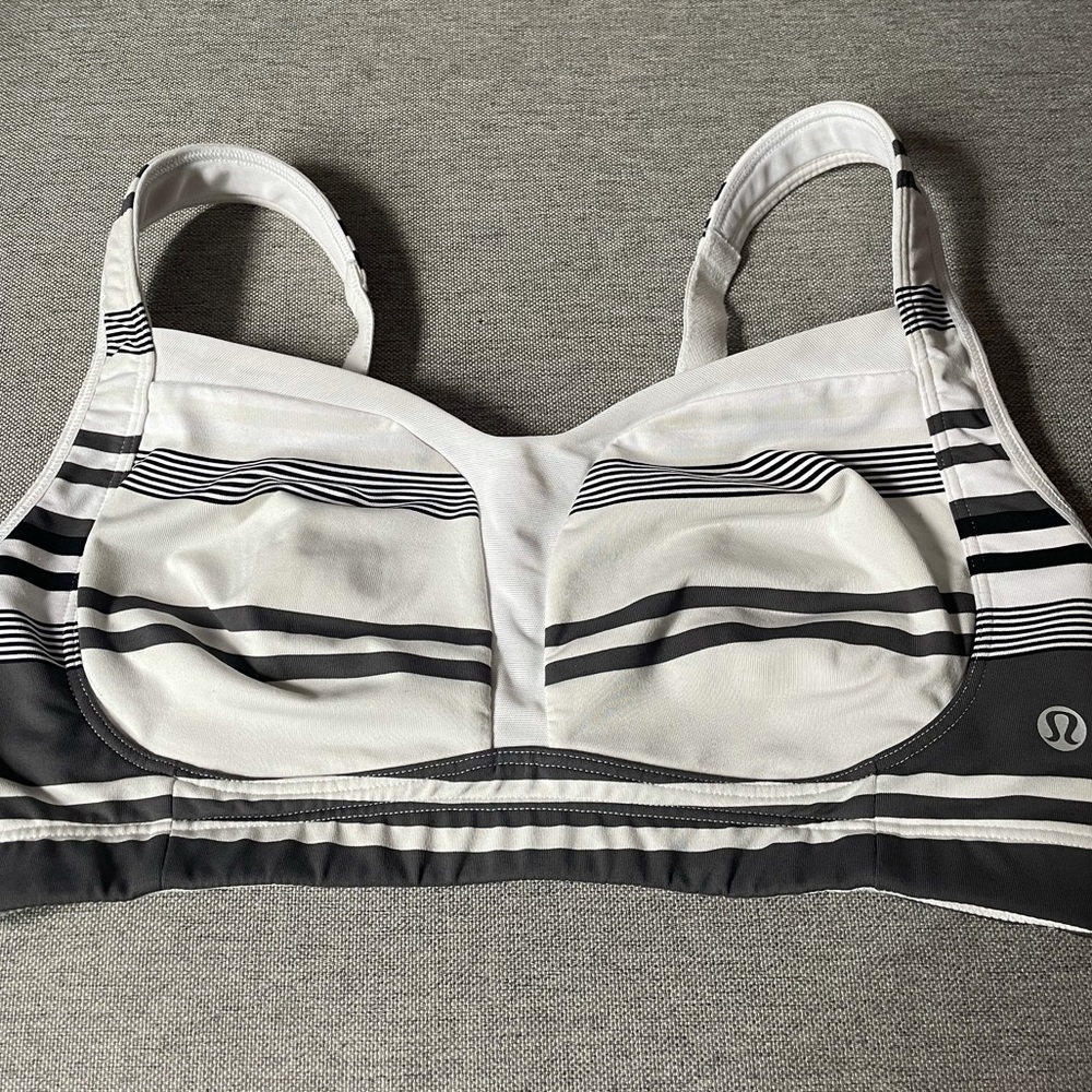 2/$30❤️‍🔥 LULULEMON SPORTS BRA